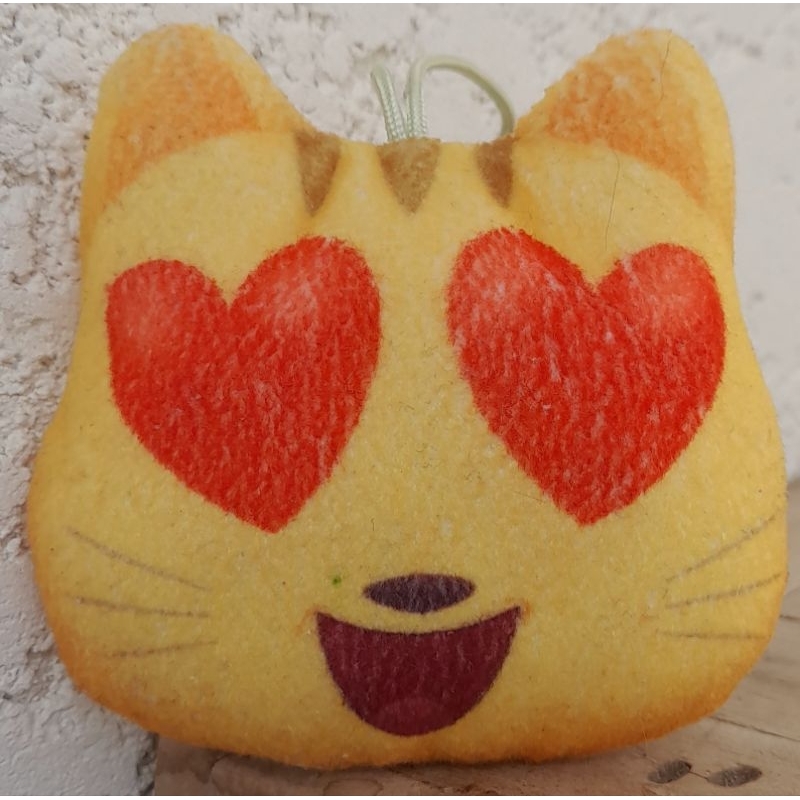 Pelúcia Burger King Emoji Gatinho Coração