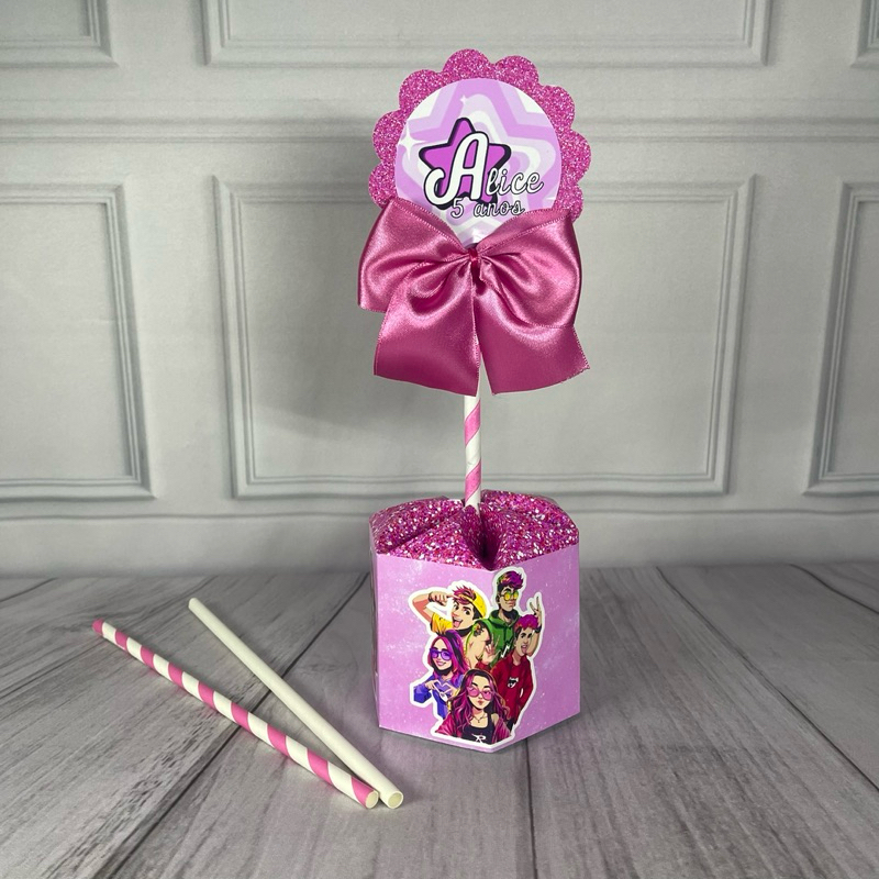 Centro de Mesa Personalizado Emilly Vick - Dos Rosa - Pegue e Monte - Decoração