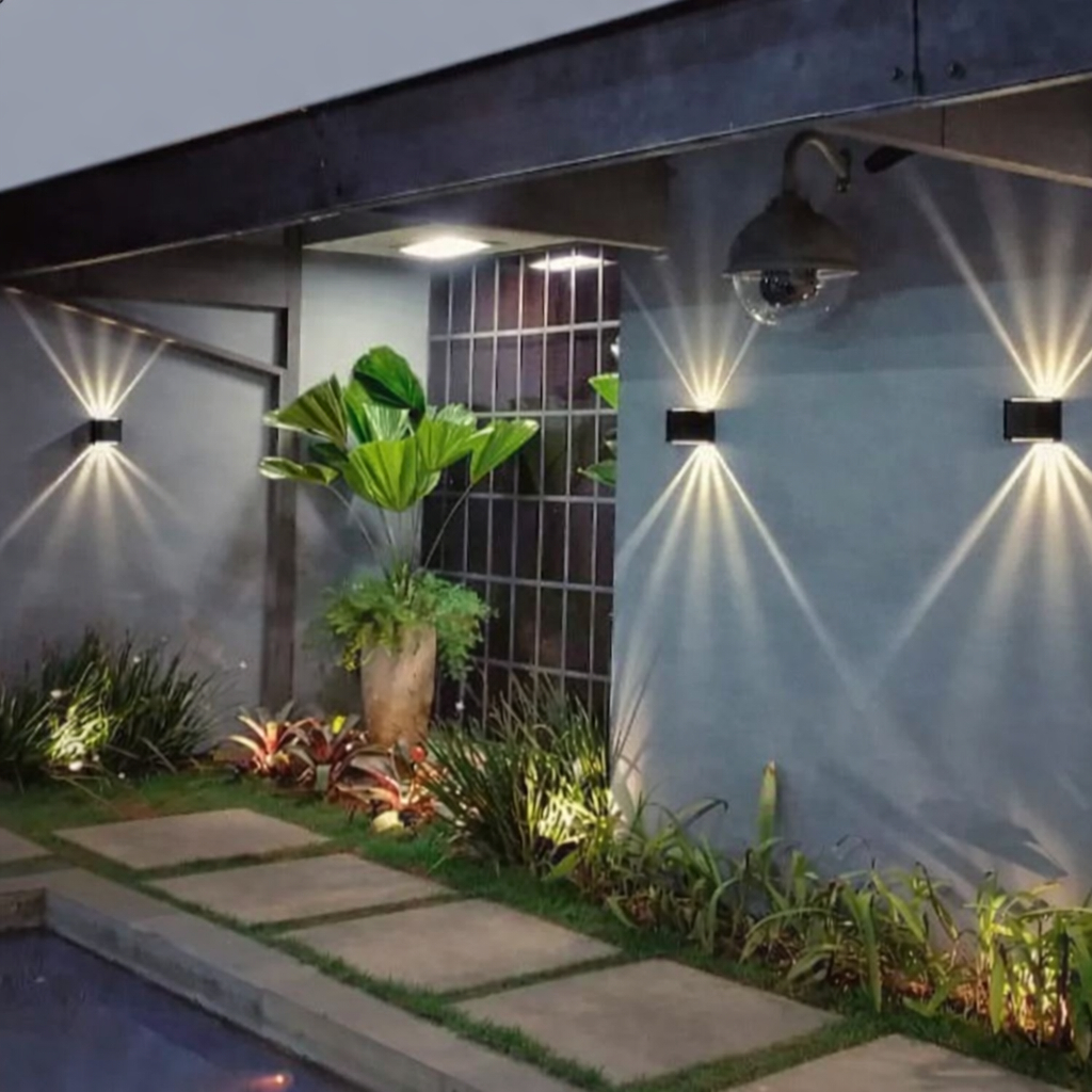 Luminária Lustre Arandela Cor Preta e Led Branco Quente 3000K Efeito 10 Raios