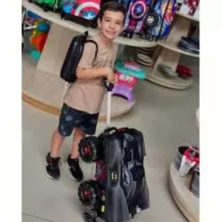Mala Mochila Infantil Tema Batmóvel 3D Rodinhas Resistente Infantil Viagem Escola