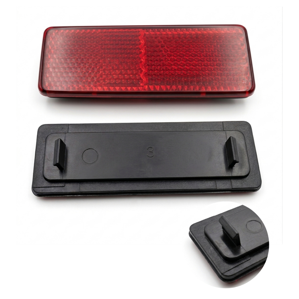 Refletor Olho De Gato Traseiro Com TravaTitan 125/150 Cbx Twister 250 2001 A 2008