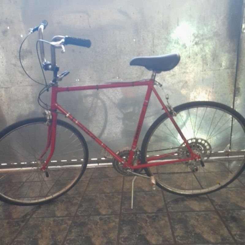 Bicicleta Caloi 10 vermelha usada