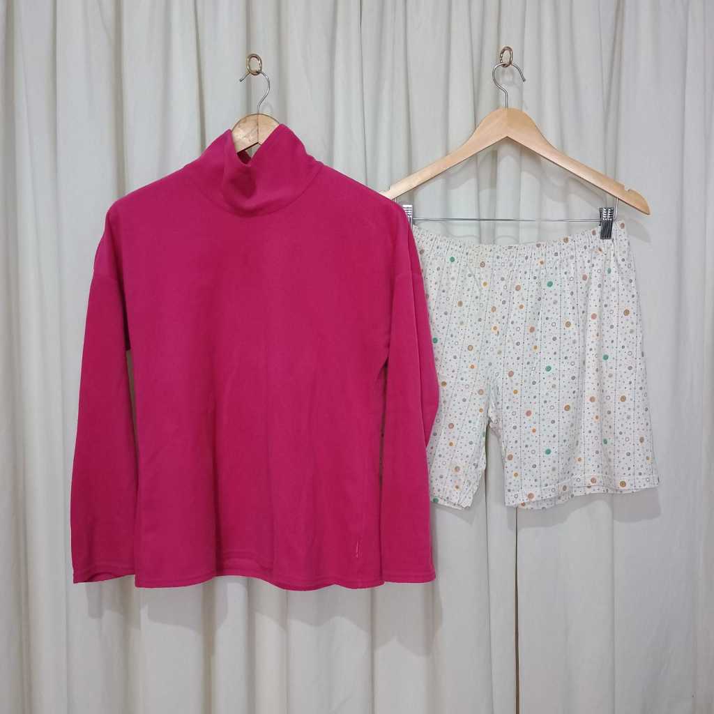 Conjunto Pijama Peluciado de Frio Feminino / Roupa de Dormir Tam: M/G Bazar Brechó Usado