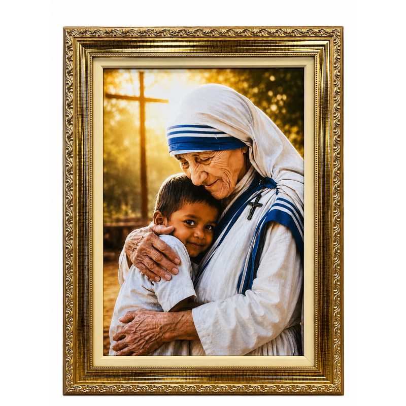 Quadro Madre Teresa de Calcutá 85x65cm moldura de madeira trabalhada.