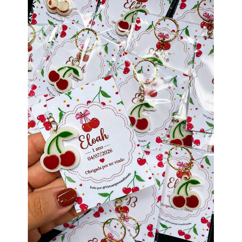 Chaveiro Cereja 🍒 Personalizado em Resina Artesanal | Lembrancinha, Brinde e Presente