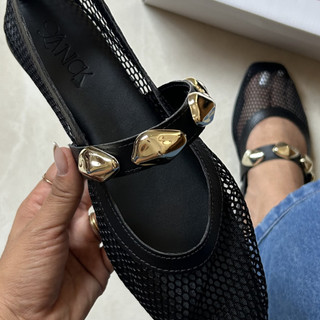 Sapatilha Feminina Tela Vazada com Apliques Dourados Confortável Moda Tendencia Leve Luxo