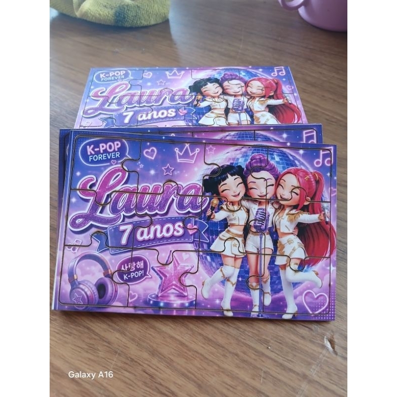 Kit 8 a 4 Quebra-Cabeças MDF 10x15 K-pop Guerreiras Personalizado Nome e Idade Lembrancinha de Aniversário Infantil saja