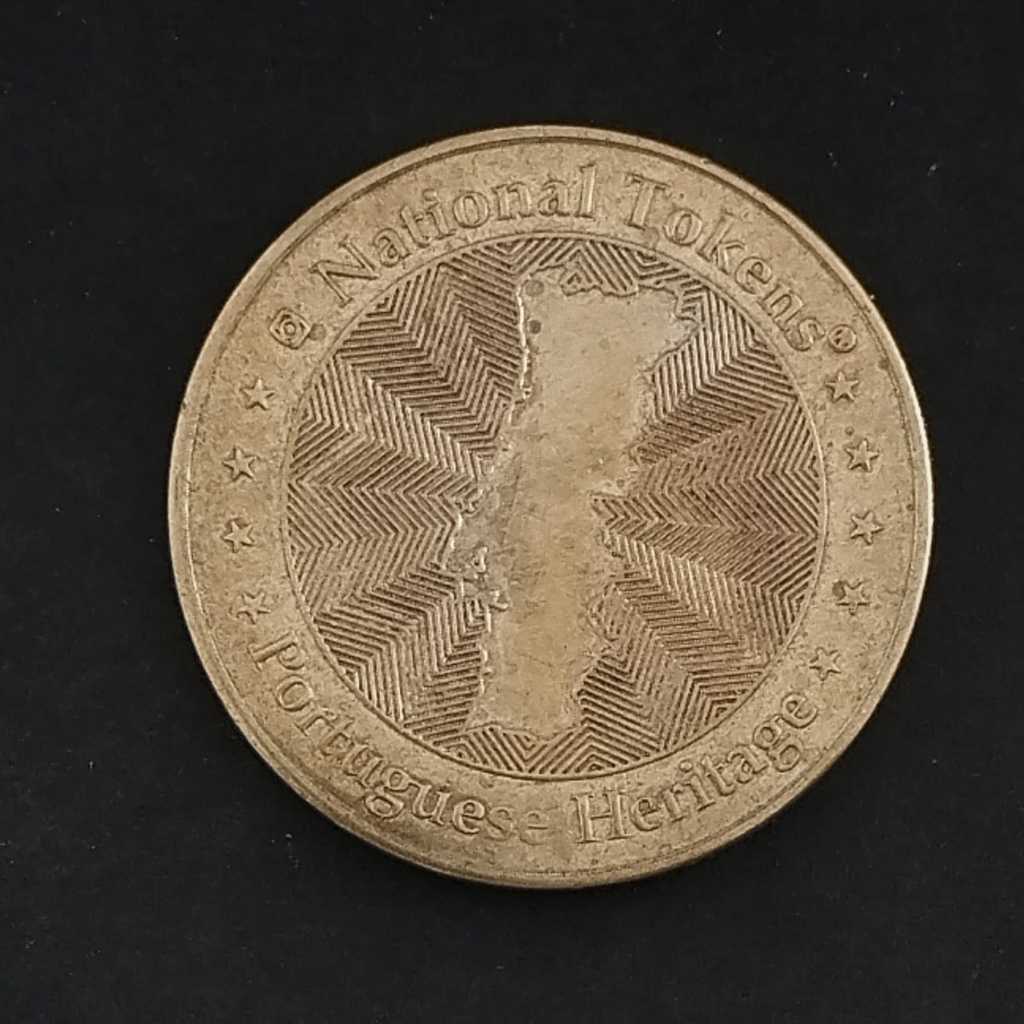 Medalha Souvenir De Portugal Da Renomada Marca Internacional National Tokens - Castelo de São Jorge - Portugal
