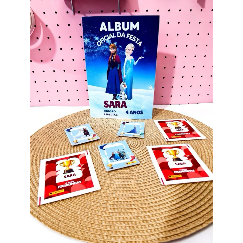 Álbum de Figurinhas Personalizado Infantil | Lembrancinha de Aniversário | 16 Páginas + 15 Figurinhas | Qualquer Tema