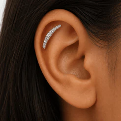 ✨ Piercing Cluster Reto para Orelha | Aço Antialérgico Tifany | Brilho e Conforto (Onp1070) 💎
