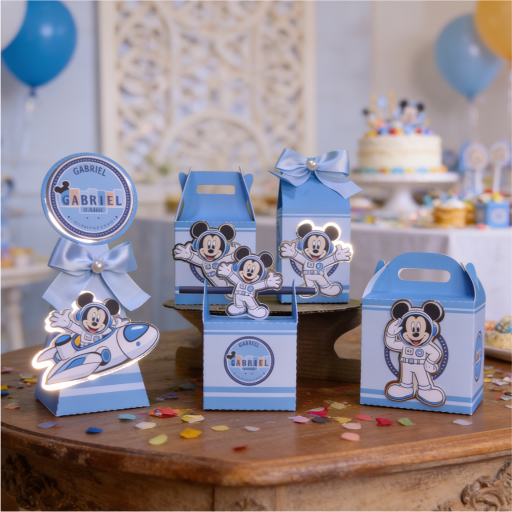 Caixinhas personalizadas com nome e idade para festa infantil - kit aniversário - lembrançinhas  Mickey Mouse Astronauta