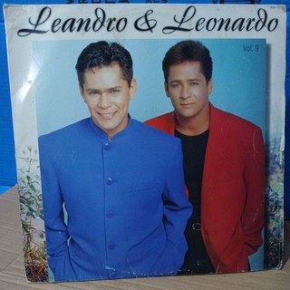 LP VINIL LEANDRO & LEONARDO -EU JURO CONTÉM ENCARTE 1.995