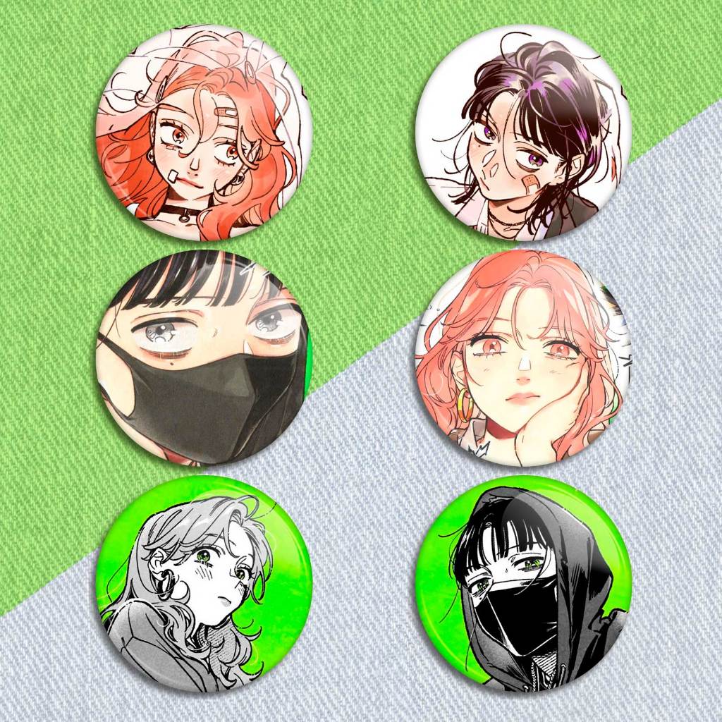 Botons o cara que estou a fim não é um cara, broche Ki ni Natteru Hito ga Otoko Janakatta Aya Osawa e Mitsuki Koga