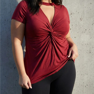Blusa Plus Size  Feminina Decote Manga Curta Gola Choker
