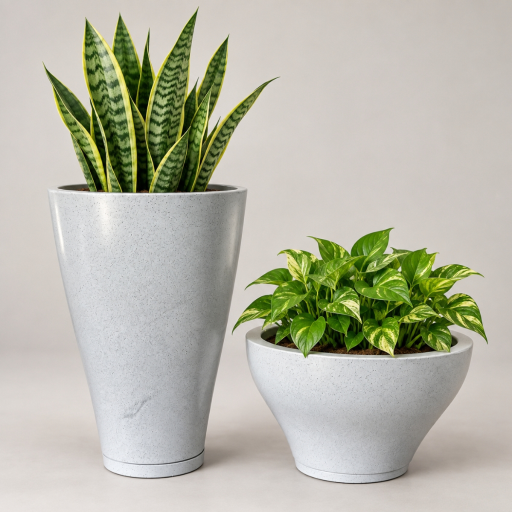 Kit 2 Vasos para plantas decorativo em polietileno Coluna Taça Lisa P e M