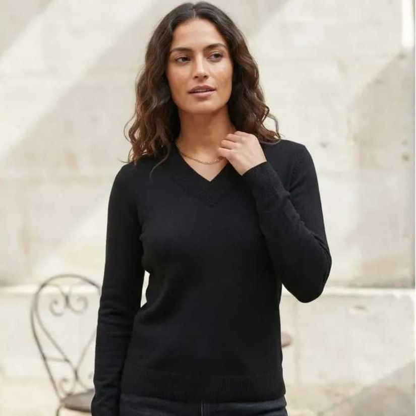 Blusa Tricô Básica De Frio Feminina Gola V Manga Longa