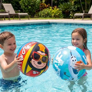 Bola Inflável Infantil Personagens Famosos em PVC (Avengers/Frozen II) 40 cm - Praia Piscina Campo Meninos e Meninas