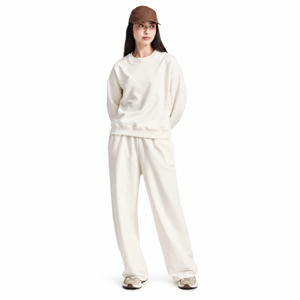 Imagem Conjunto Moletom Casaco Oversized com Calça Pantalona Off White