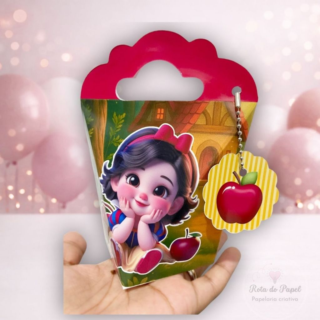Caixa Coração Branca de Neve Baby com Tag | Lembrancinha Personalizada Festa Infantil Princesa | Caixinha para Doces — imagem 2 de 2