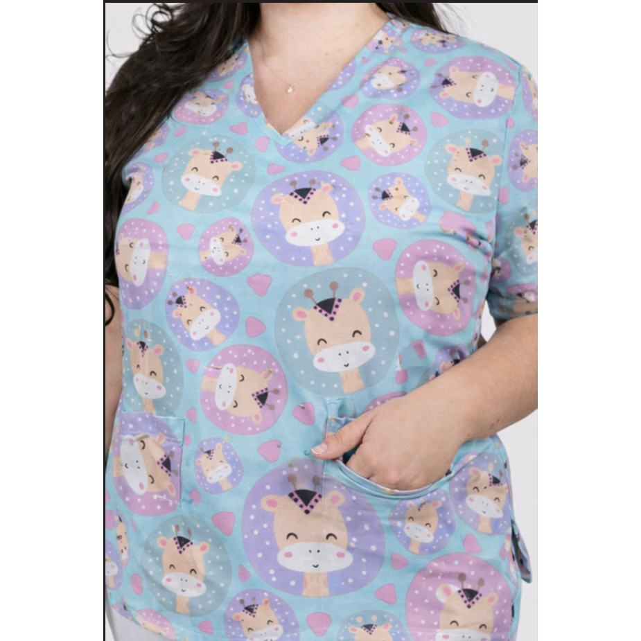 BLUSA SCRUB PIJAMA CIRURGICO ESTAMPADO PERSONAGENS - PONTA DE ESTOQUE TAMANHO P