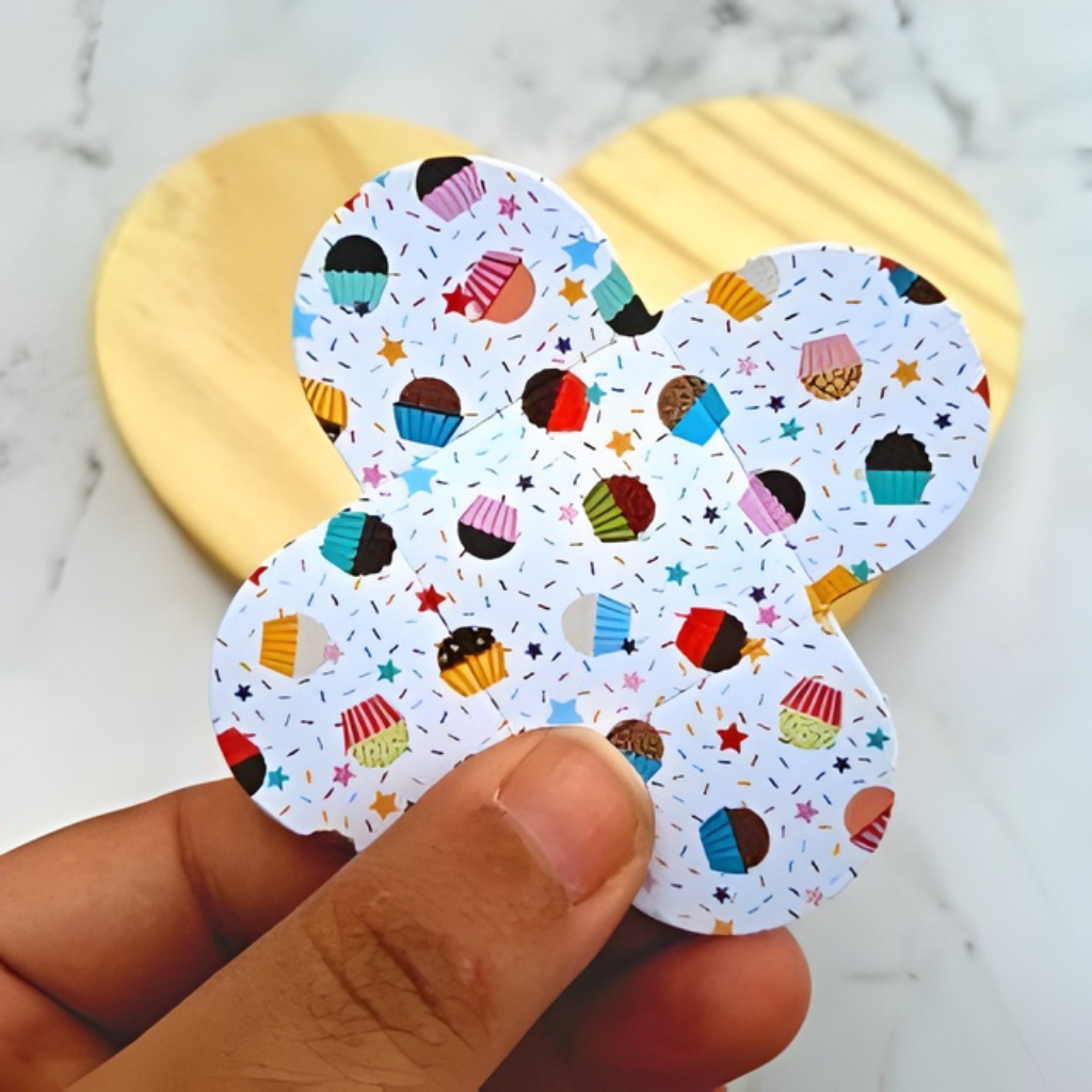 Forminhas para Doces Tema Doces Confeiteira – Para Brigadeiro e Beijinho – Festa Infantil, Aniversário e Lembrancinhas