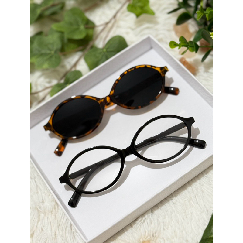 Óculos de sol retrô com armação redonda pequena para mulheres, novo estilo 2026, formato oval moderno e simples.