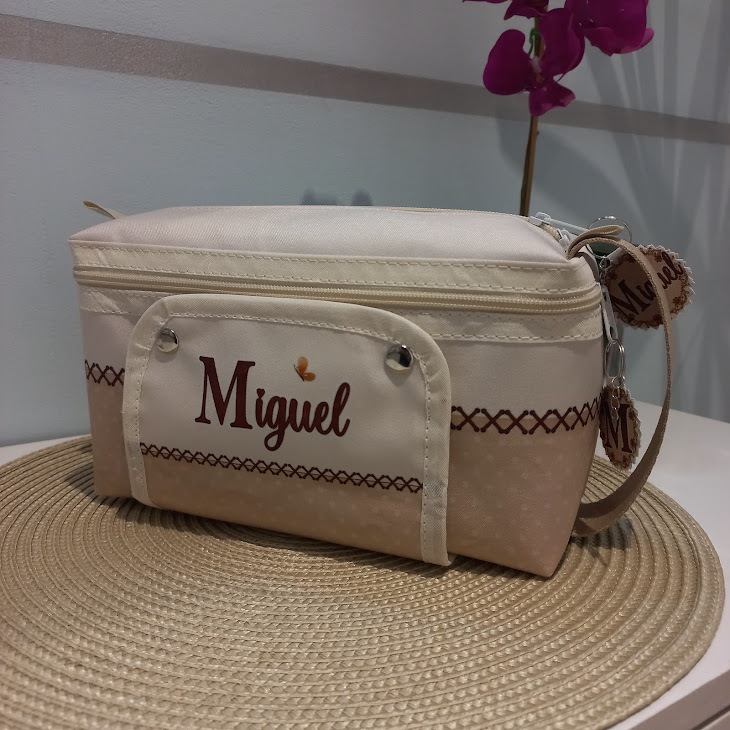 Nécessaire do Bebê - Porta Fraldas - Porta Lenços  - Maternidade - Mamãe e Bebê - Chá Bar - Chá Bebê