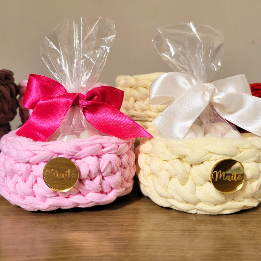 Kit 7 Mini Cachepô de crochê fio de malha Premium lembrancinha Aniversário Batizado