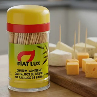 Palito de Dente Bambu Fiat Lux 1unidade Paliteiro Plástico 240 Und Cor Aleatória Vermelh ou Amarelo