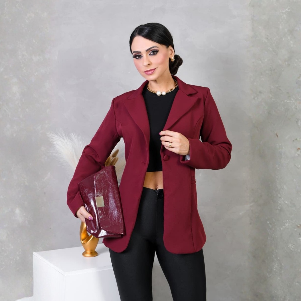 Blazer Alfaiataria Feminino Casaquinho Max Longo Bolso Fake