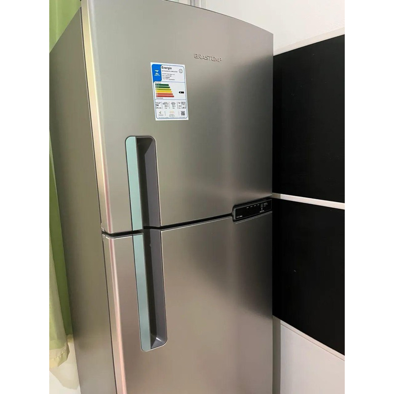 Geladeira Panasonic 387L com Tecnologia Frost Free