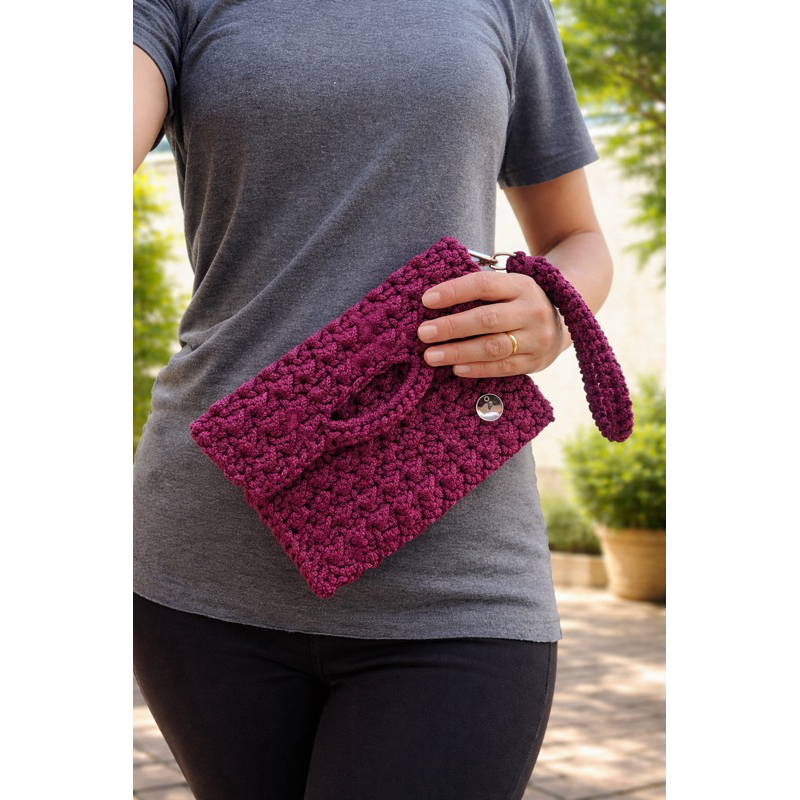 Bolsa Carteira de Crochê Clutch Feminina Roxo | Carteira Artesanal com Alça de Mão