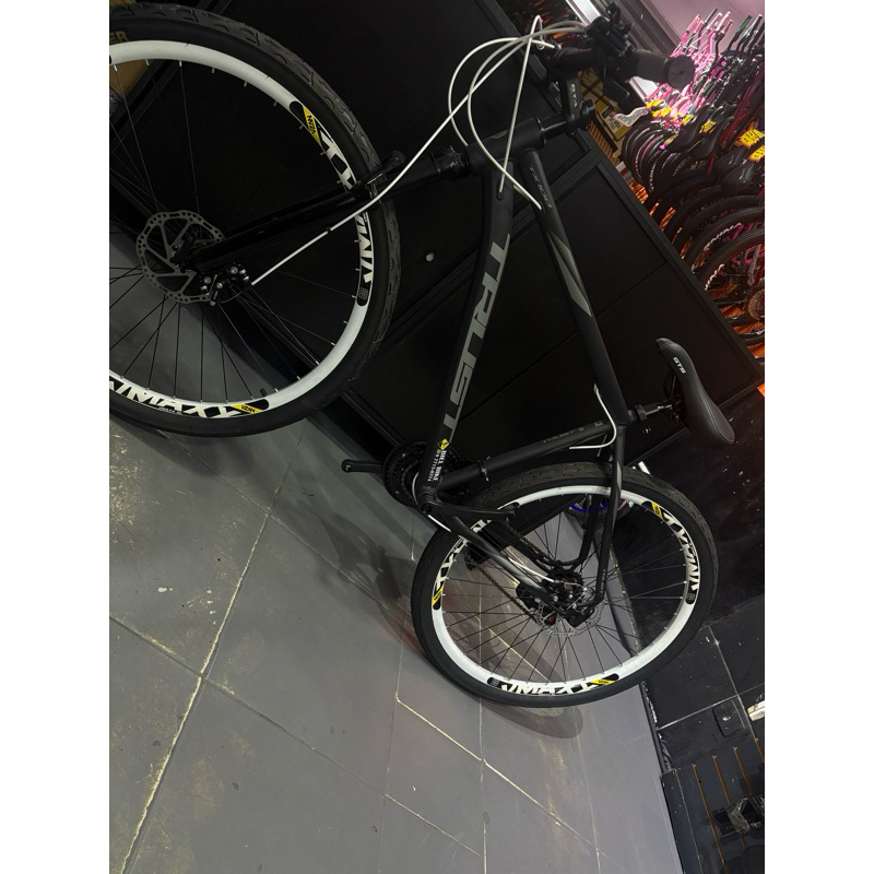 Bicicleta Aro 29 Alumínio Trust TAM 17 Freio a Disco  Suspensão GTS
