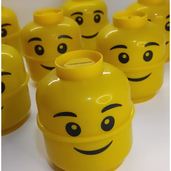 10 Cofrinho Cabeça de Lego
