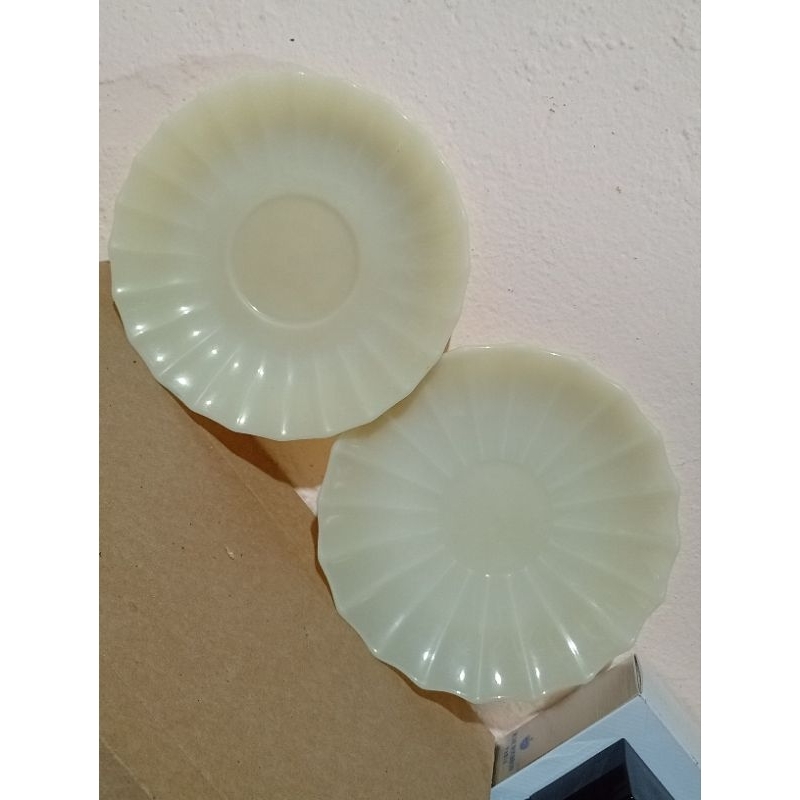 Pires para xícara colorex opalino bege com 15 cm.