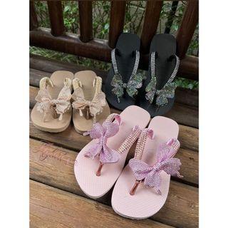 Chinelos feminino personalizadas,havaianas decoradas com laços de feltro brilhantes.