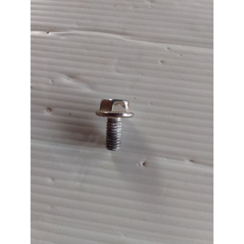PARAFUSO CURTO DO SUPORTE DO CESTO DA LAVADORA BRASTEMP ATIVE 11KG 9KG USADO