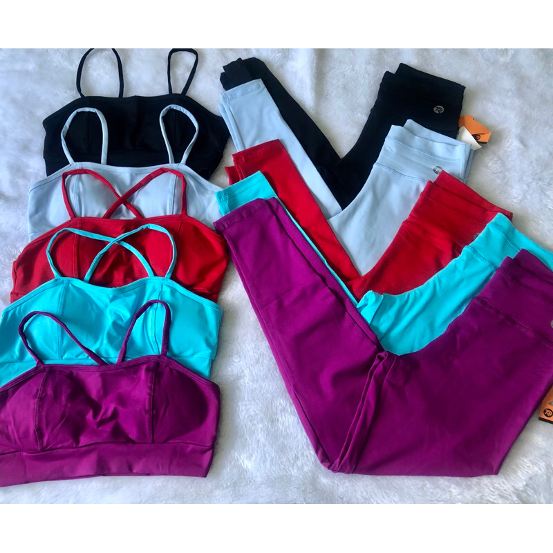 Conjunto Fitness academia em poliamida fria top com bojo removível e calça linha luxo/saúde/musculação moda blogueira