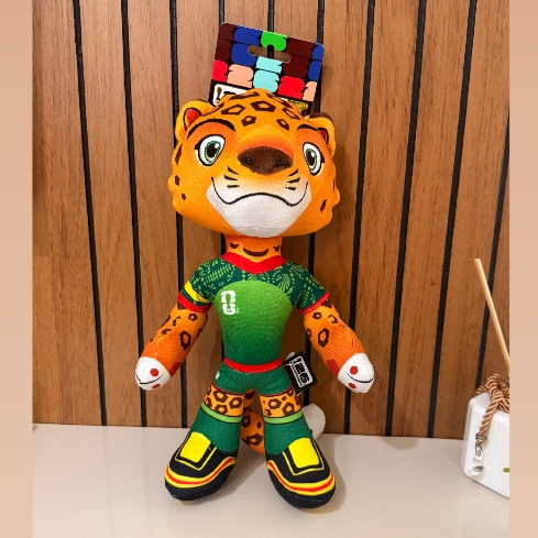 Pelúcia copa do mundo 2026 oficial FIFA 28cm