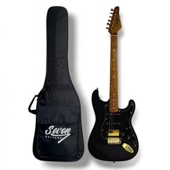 Guitarra Strato Seven Sgt-270 Preta Traste Inox com Bag