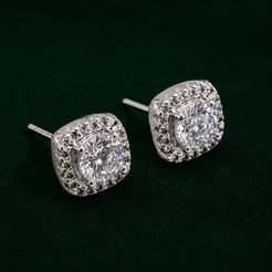 Brinco Moissanite 5,8mm Cravejado Prata 925 Feminino Elegante