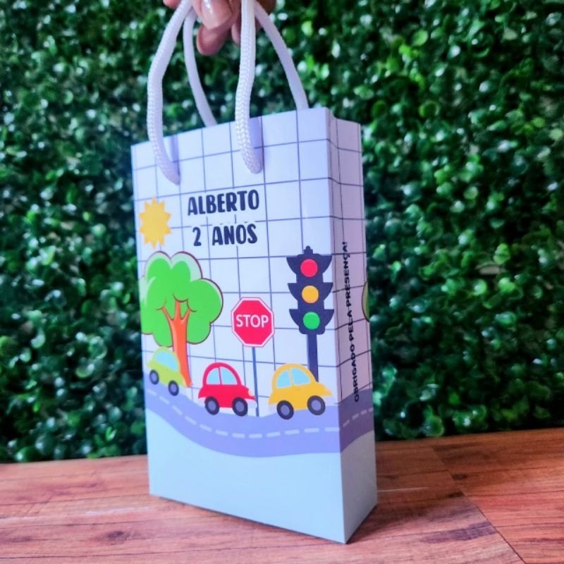 Sacolinha Surpresa Personalizada Carrinhos Lembrancinha de Aniversário Festa Infantil