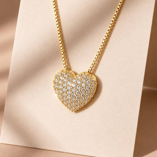Colar Coração Cravejado com Zircônias Banhado a Ouro 18K Luxuoso