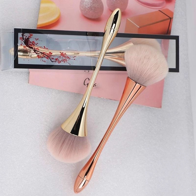 Pincel Largo Maquiagem Rosé Gold Para Aplicação Perfeita de Base Pó e Blush Cerdas Macias