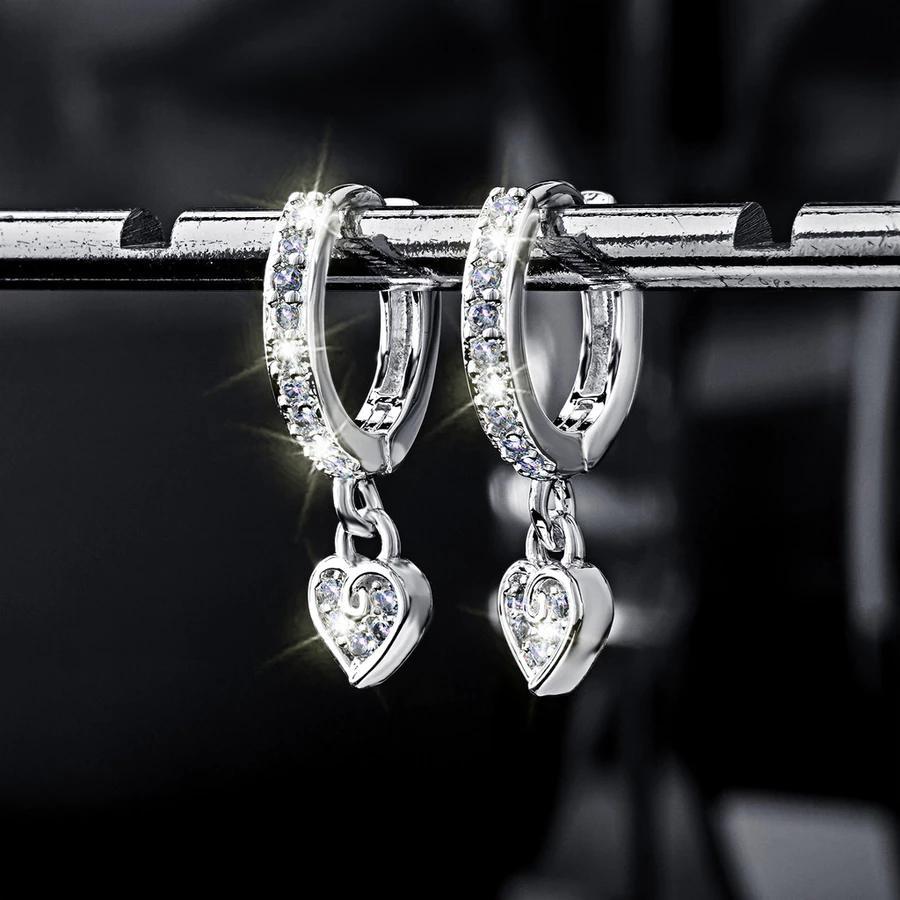 Brinco Argola Feminino Prateado com Strass Pingente Coração Brilhante Delicado Elegante Presente Moda