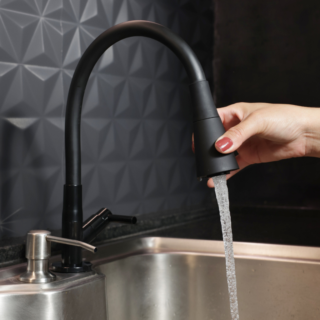 Torneira Gourmet Cozinha Bancada Preta Flexível 2 Jatos ABS Para Pia Mesa Área Gourmet Alta Moderna · foto 2
