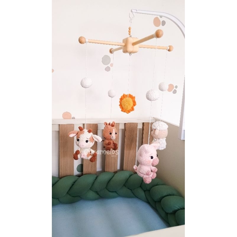 Móbile infantil/ mobile amigurumi/ mobile fazendinha