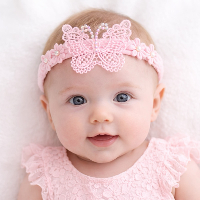 Faixinha Bebê Luxo Borboleta Renda com Pérolas Brancas | Tiara RN Newborn Menina Confortável e Delicada