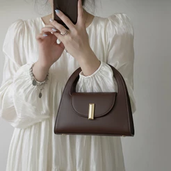 Mini Bolsa Feminina Estruturada Luxo Com Fecho Dourado Alça De Mão E Ombro
