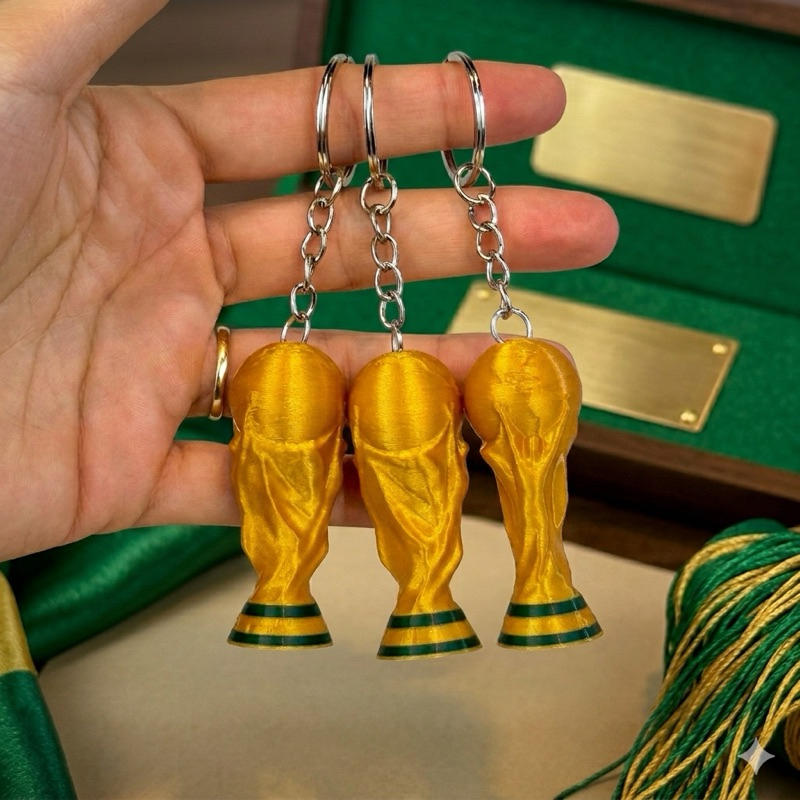 Chaveiro Mini Taça da Copa do Mundo Edição Especial Futebol Presente Torcedor Decoração e Colecionável 2026